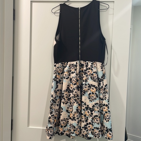 Floral summer dress - Picture 4 of 6